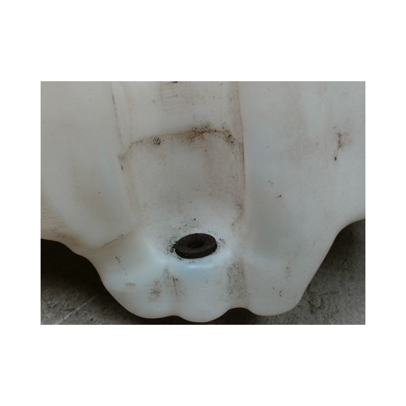 RESERVOIR LAVE-GLACE AVANT RENAULT CLIO II CAMPUS 06-