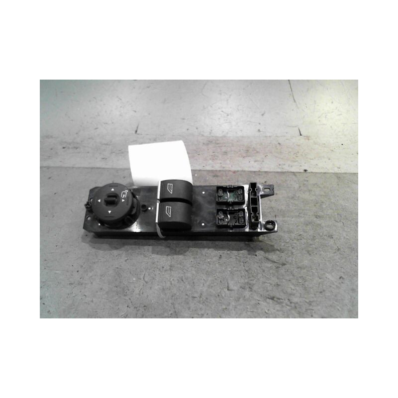 COMMANDE LEVE-GLACE PORTE AVG FORD FIESTA