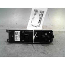 COMMANDE LEVE-GLACE PORTE AVG FORD FIESTA