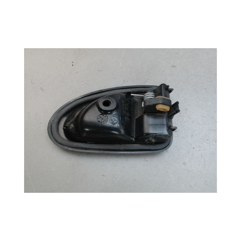 POIGNEE INTERIEURE PORTE AVANT GAUCHE RENAULT MASTER