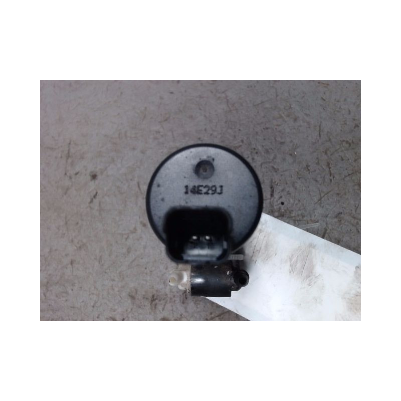 POMPE LAVE-GLACE AVANT DACIA SANDERO