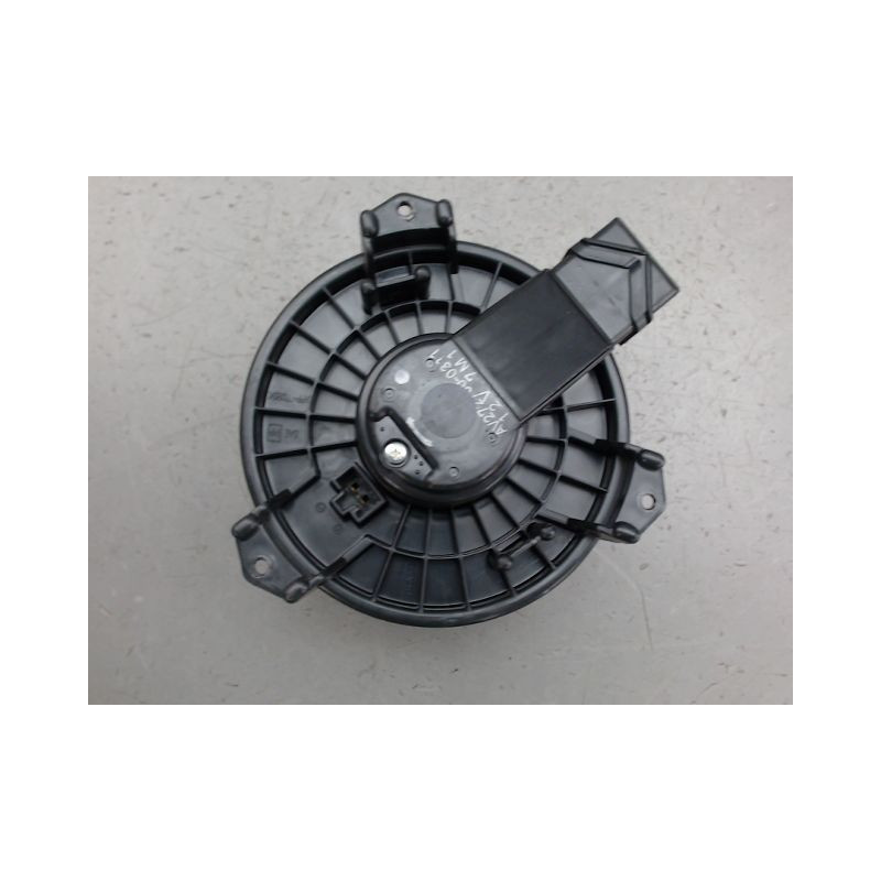 MOTEUR VENTILATEUR CHAUFFAGE TOYOTA YARIS
