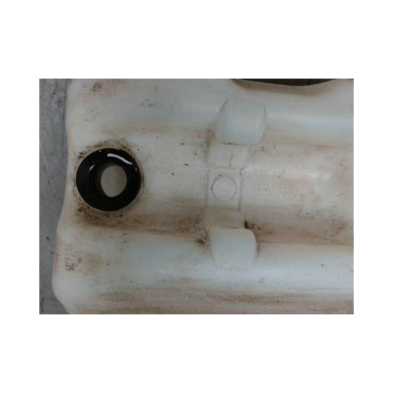 RESERVOIR LAVE-GLACE AVANT RENAULT ZOE