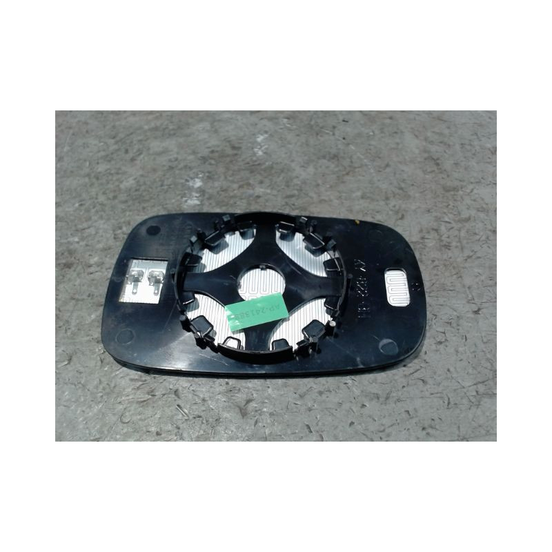 GLACE RETROVISEUR EXT G AUDI A1