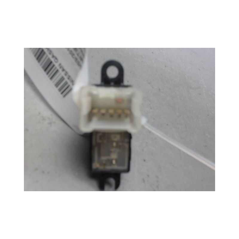 COMMANDE LEVE-GLACE PORTE ARG NISSAN QASHQAI