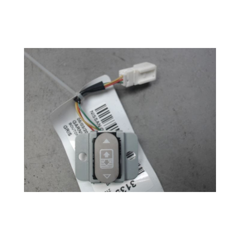 BOUTON COMMANDE TOIT OUVRANT NISSAN QASHQAI