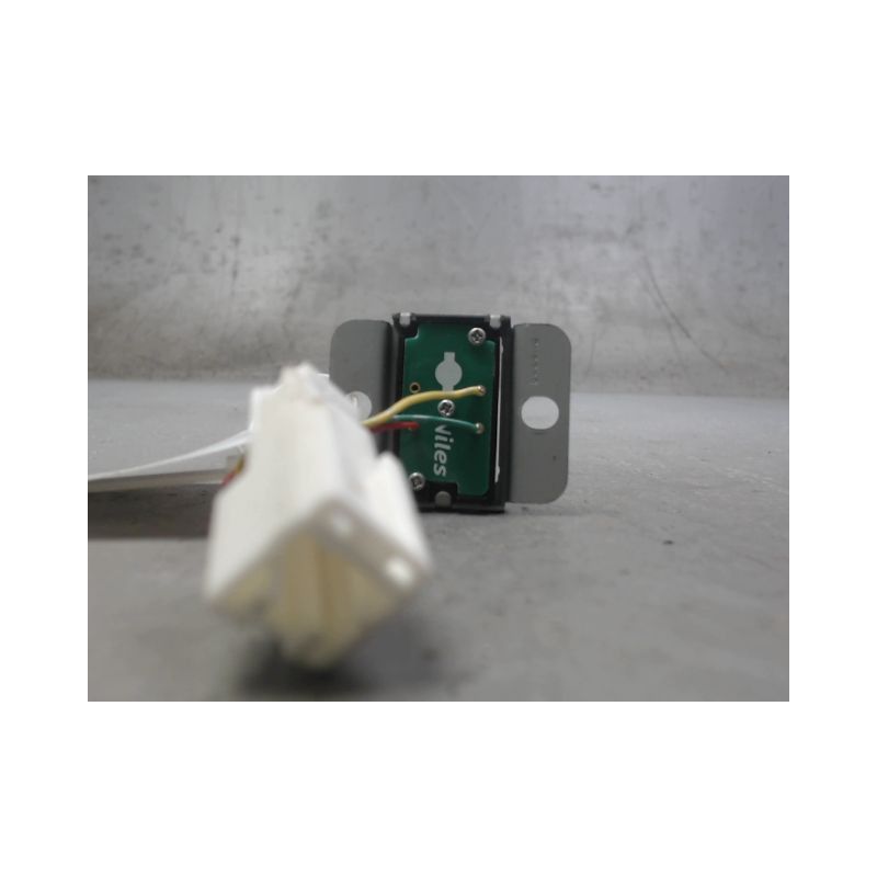 BOUTON COMMANDE TOIT OUVRANT NISSAN QASHQAI