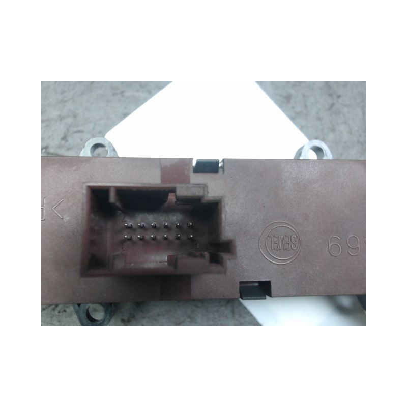 BOUTON DE WARNING PEUGEOT BOXER (333-L2H2) TOLE 6.2006-