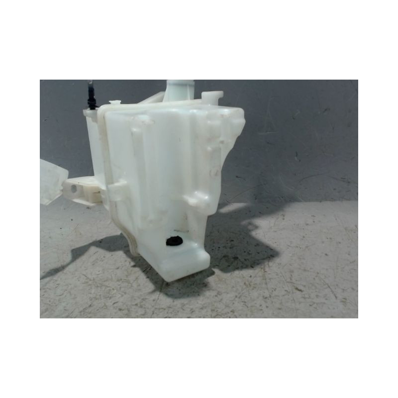 RESERVOIR LAVE-GLACE AVANT CHEVROLET AVEO 2008-