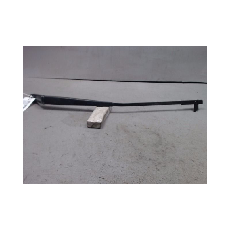 BRAS ESSUIE-GLACE AVANT DROIT PEUGEOT 407 COUPE