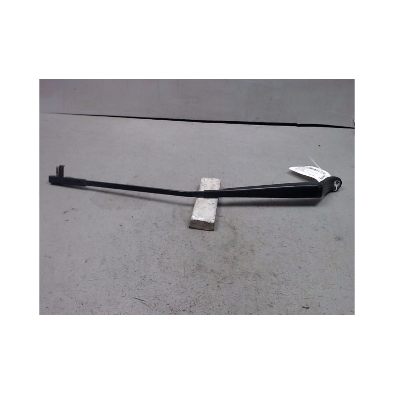 BRAS ESSUIE-GLACE AVANT GAUCHE PEUGEOT 407 COUPE