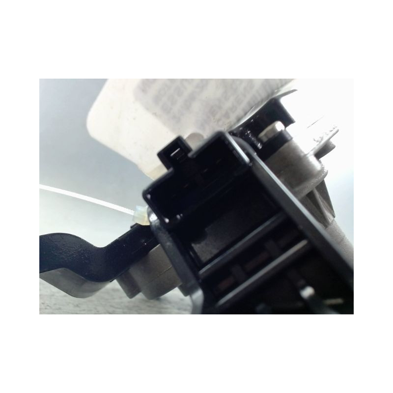 MOTEUR ESSUIE-GLACE ARRIERE KIA CARENS 2002-