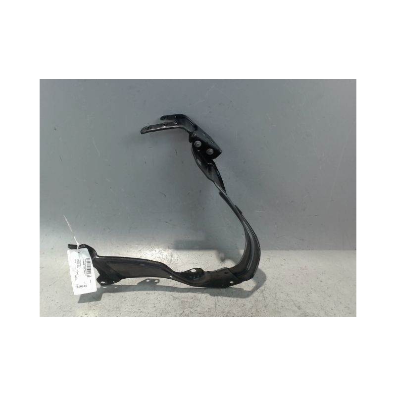 SUPPORT PARE-CHOC AVD MERCEDES CLASSE C 2004-