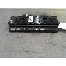 BOUTON DE WARNING RENAULT CAPTUR