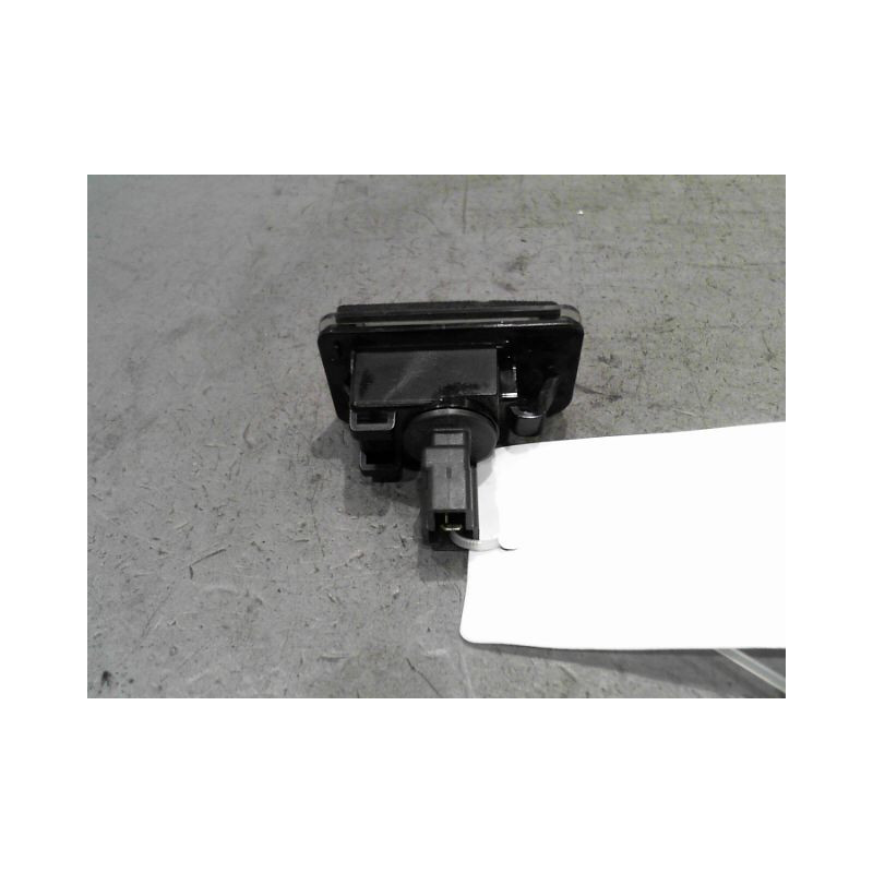 ECLAIREUR PLAQUE DE POLICE DROIT SUZUKI SWIFT