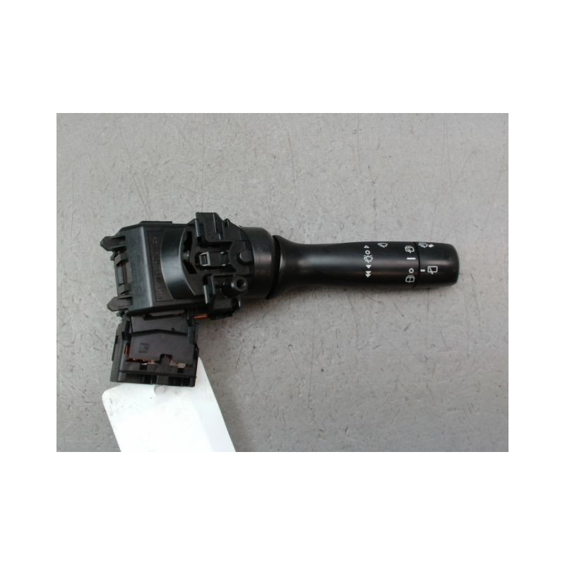 COMMANDE ESSUIE GLACE TOYOTA YARIS II Phase 2 2009-2011