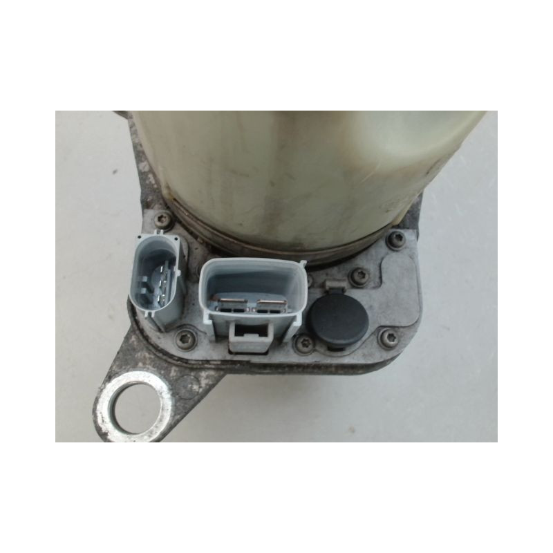 POMPE DIRECTION ASSISTEE VOLVO V50