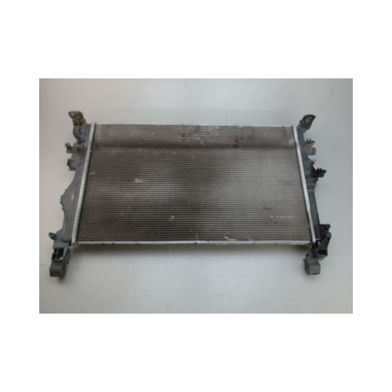 RADIATEUR OPEL CORSA