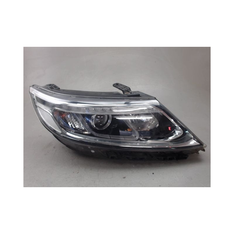 PHARE DROIT KIA SORENTO