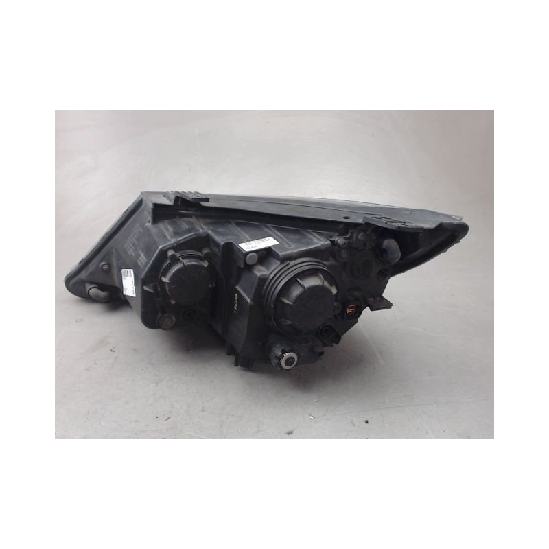 PHARE DROIT KIA SORENTO