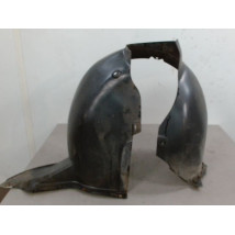 PARE-BOUE AVANT DROIT VOLKSWAGEN TOURAN