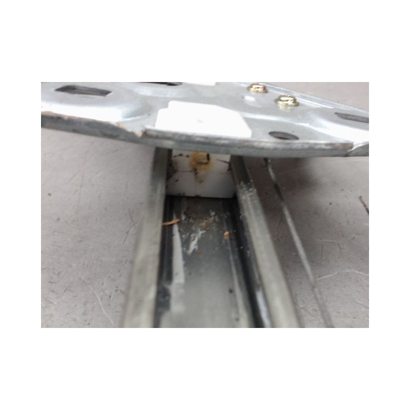 MECANISME LEVE-GLACE AVANT DROIT TOYOTA CELICA