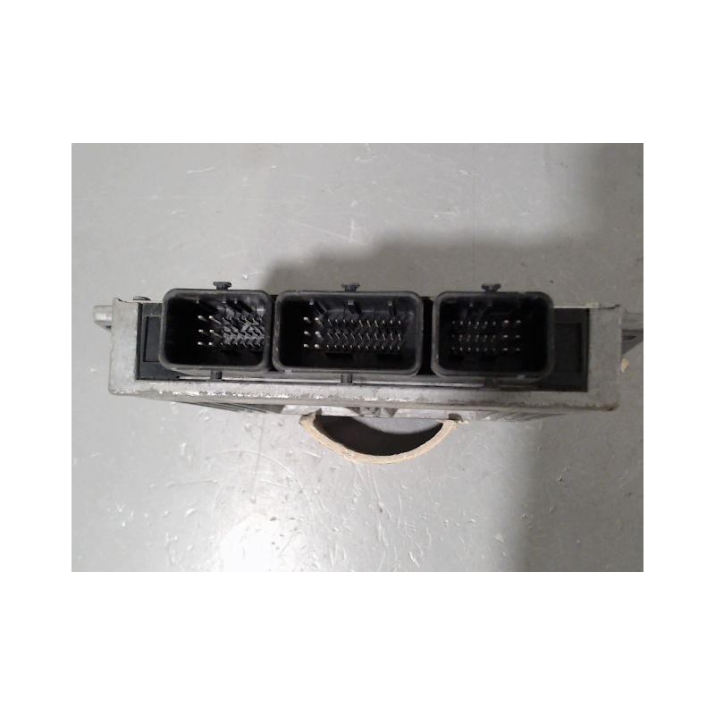 CALCULATEUR MOTEUR PEUGEOT 206