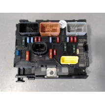 BOITE A FUSIBLES PEUGEOT 207
