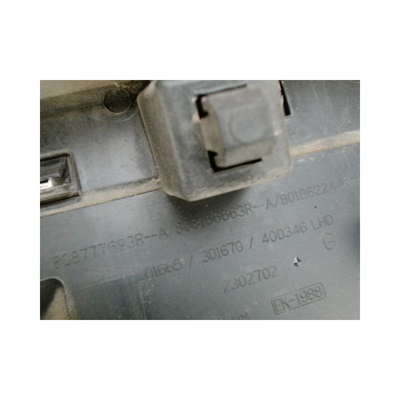 PROTECTION PORTE AVANT GAUCHE RENAULT CLIO