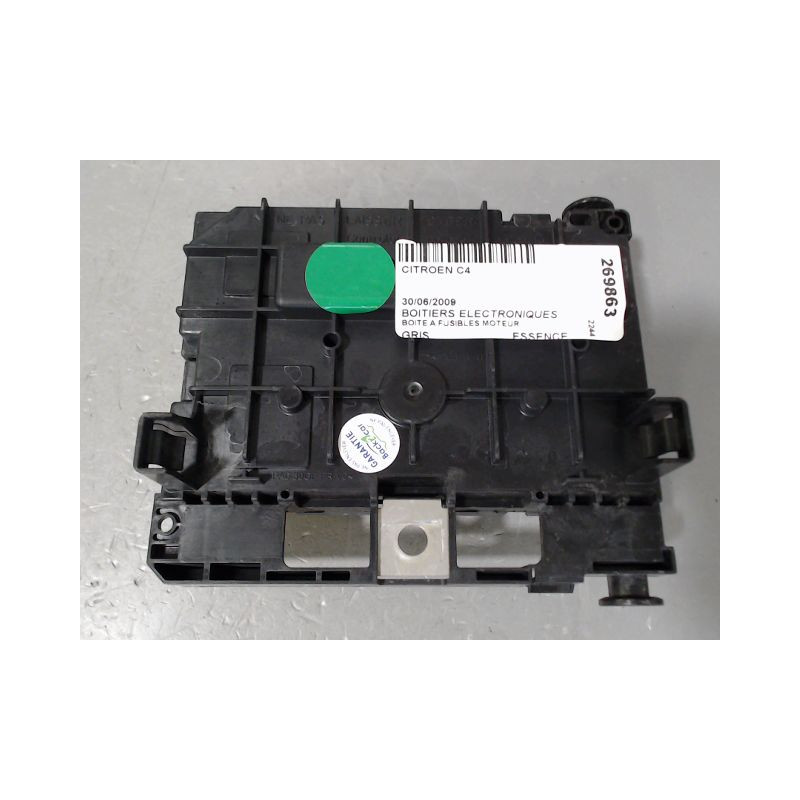 BOITE A FUSIBLES CITROEN C4
