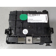 BOITE A FUSIBLES CITROEN C4