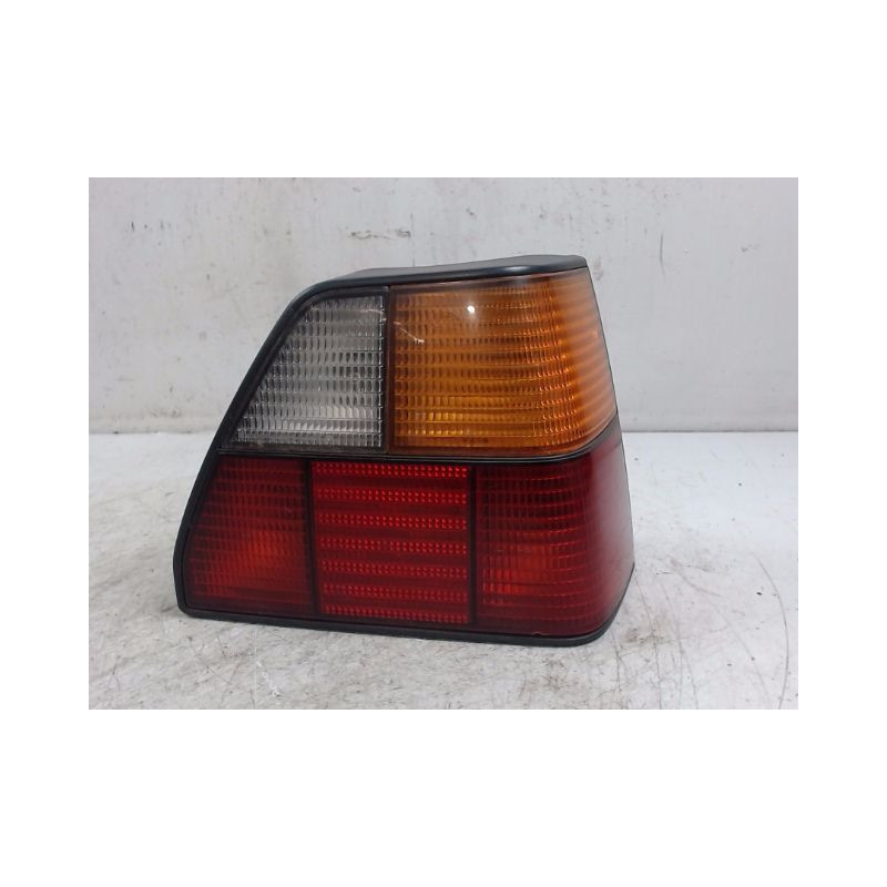 FEU ARRIERE DROIT VOLKSWAGEN GOLF 84-92