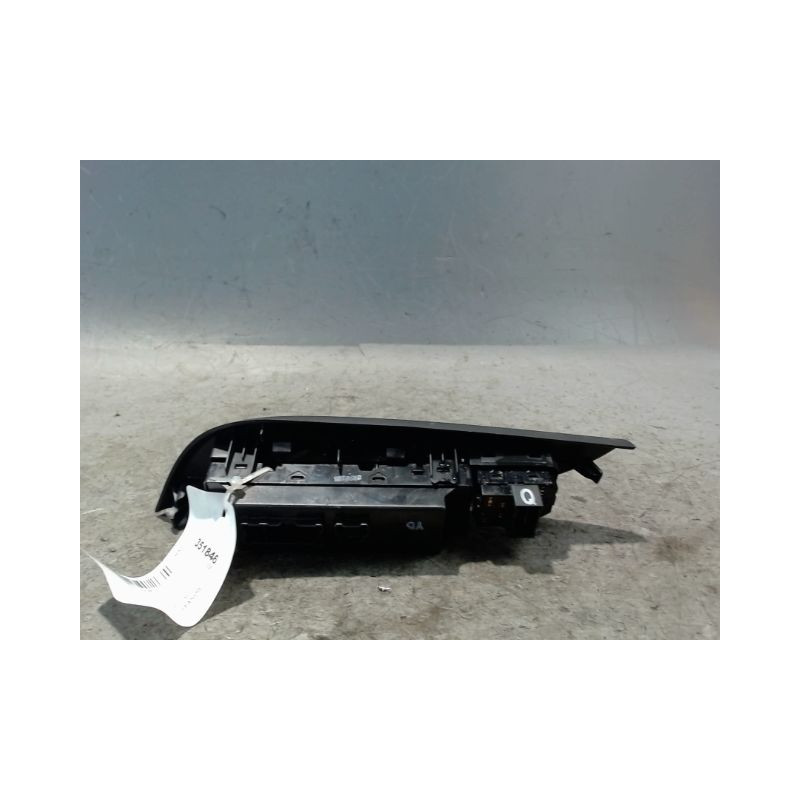 COMMANDE LEVE-GLACE PORTE AVG NISSAN PULSAR