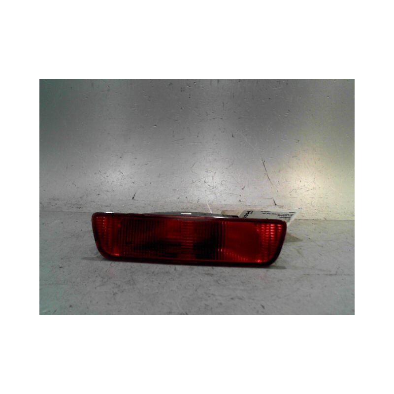 FEU BROUILLARD CENTRAL ARRIERE NISSAN QASHQAI