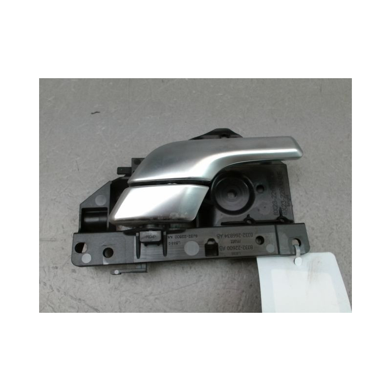 POIGNEE INTERIEURE PORTE AVANT DROIT LAND ROVER RR EVOQUE