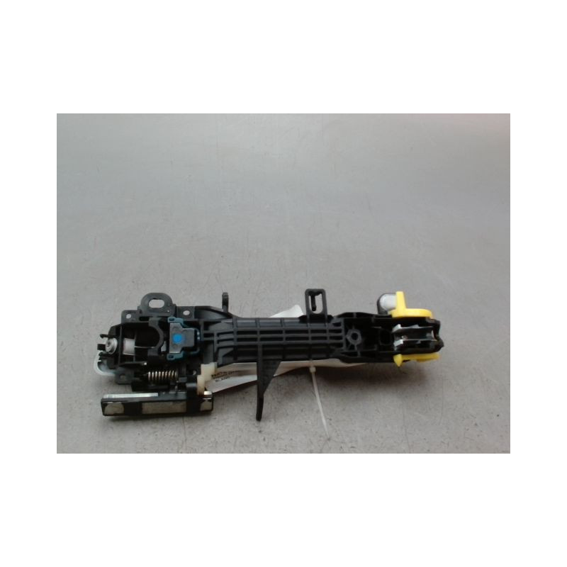 POIGNEE EXTERIEURE PORTE AVANT DROIT LEXUS CT200H