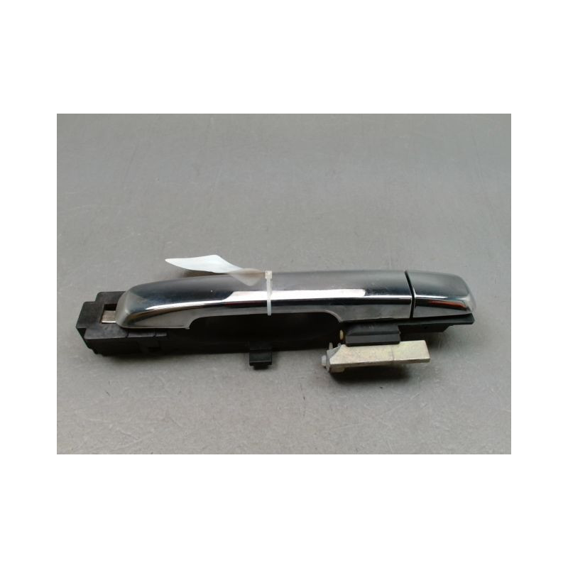 POIGNEE EXTERIEURE PORTE AVANT DROIT ISUZU D-MAX SPACE CAB II PHASE 1 2012-...