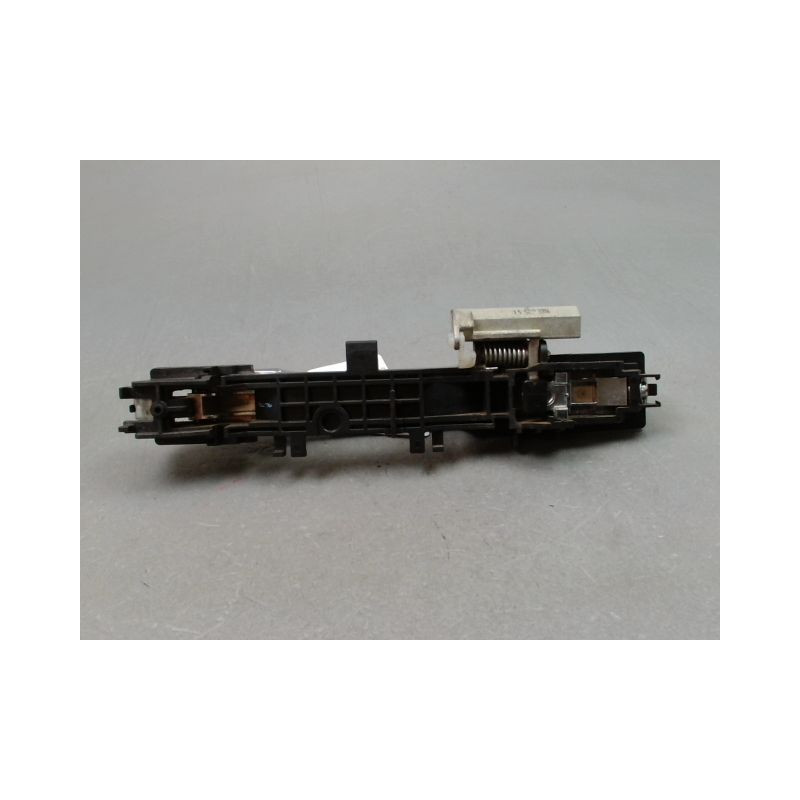 POIGNEE EXTERIEURE PORTE AVANT DROIT ISUZU D-MAX SPACE CAB II PHASE 1 2012-...