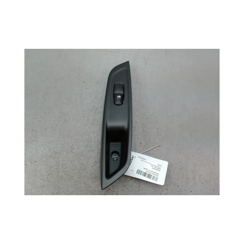 COMMANDE LEVE-GLACE PORTE ARD NISSAN MICRA 2009-