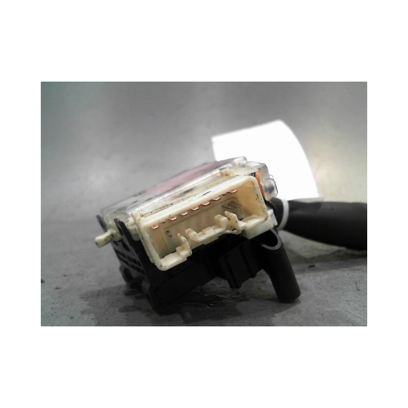 COMMANDE CLIGNOTANT SUZUKI SWIFT