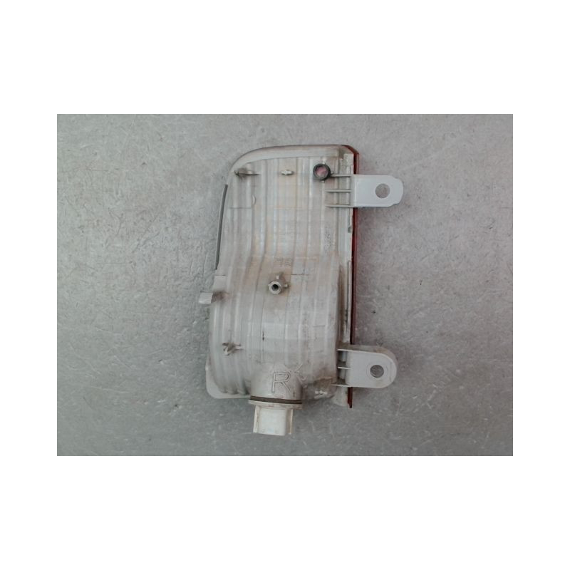FEU DE PARE-CHOC ARRIERE DROIT TOYOTA YARIS I Phase 2 2003-2005