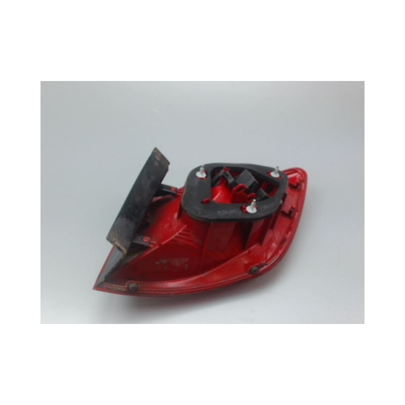 FEU ARRIERE GAUCHE  SEAT IBIZA IV Phase 1 (6J) 2008-2012