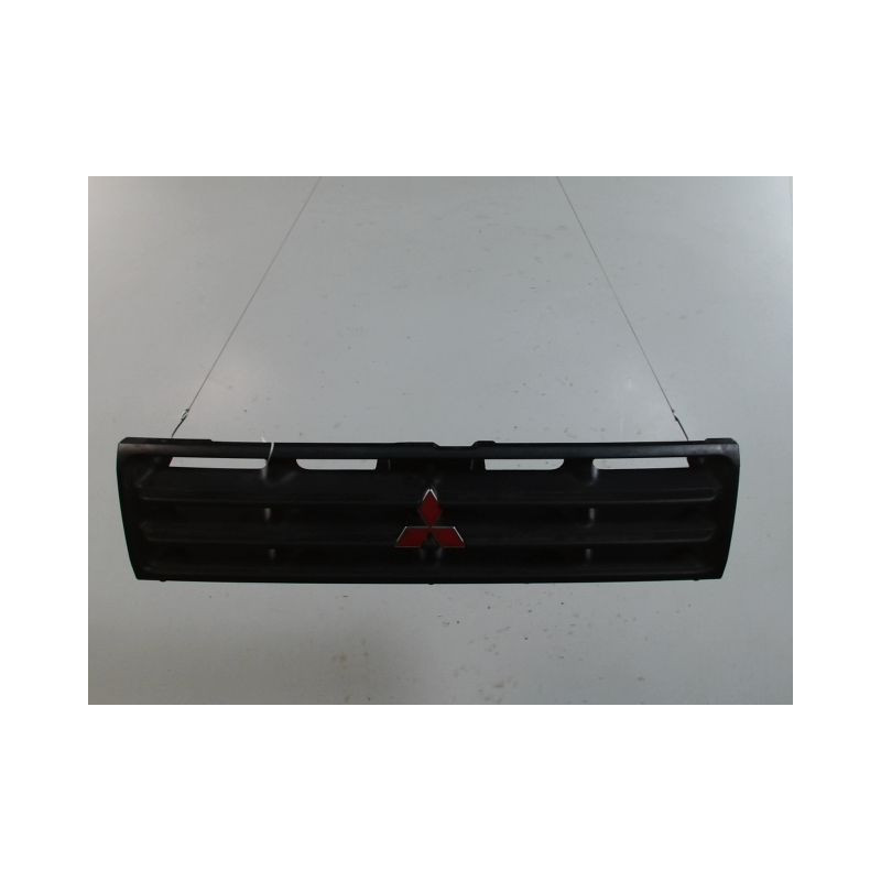 CALANDRE MITSUBISHI PAJERO