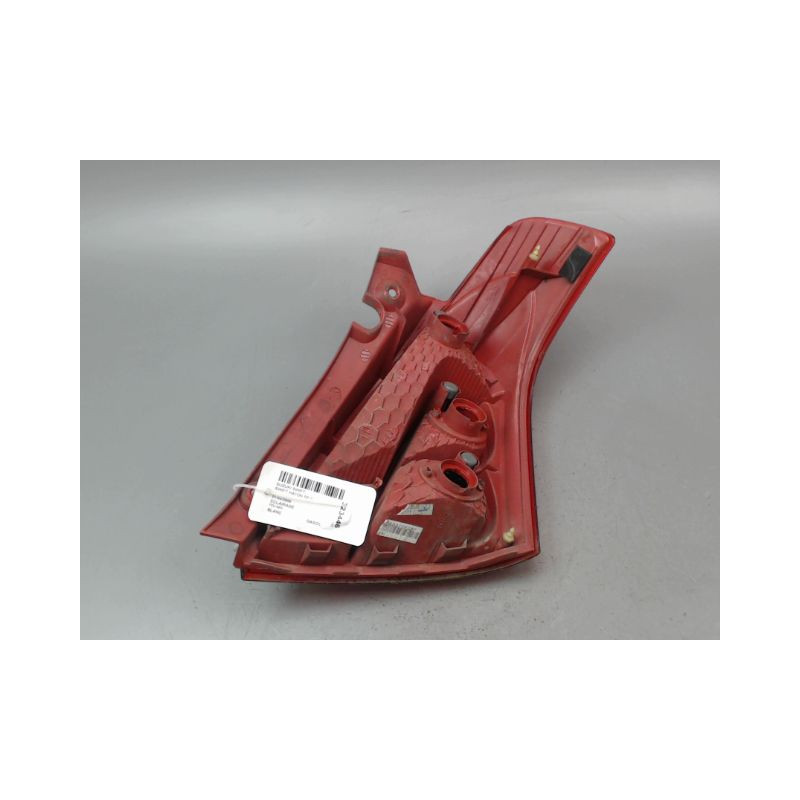 FEU ARRIERE GAUCHE  SUZUKI SWIFT III 2005-2011