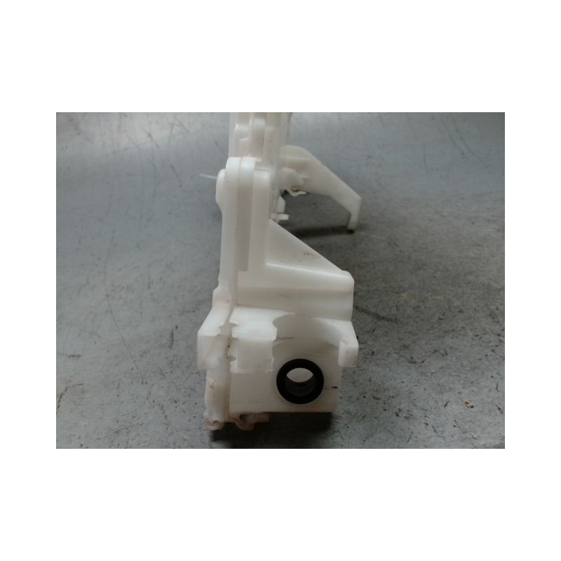 RESERVOIR LAVE-GLACE AVANT DS DS7