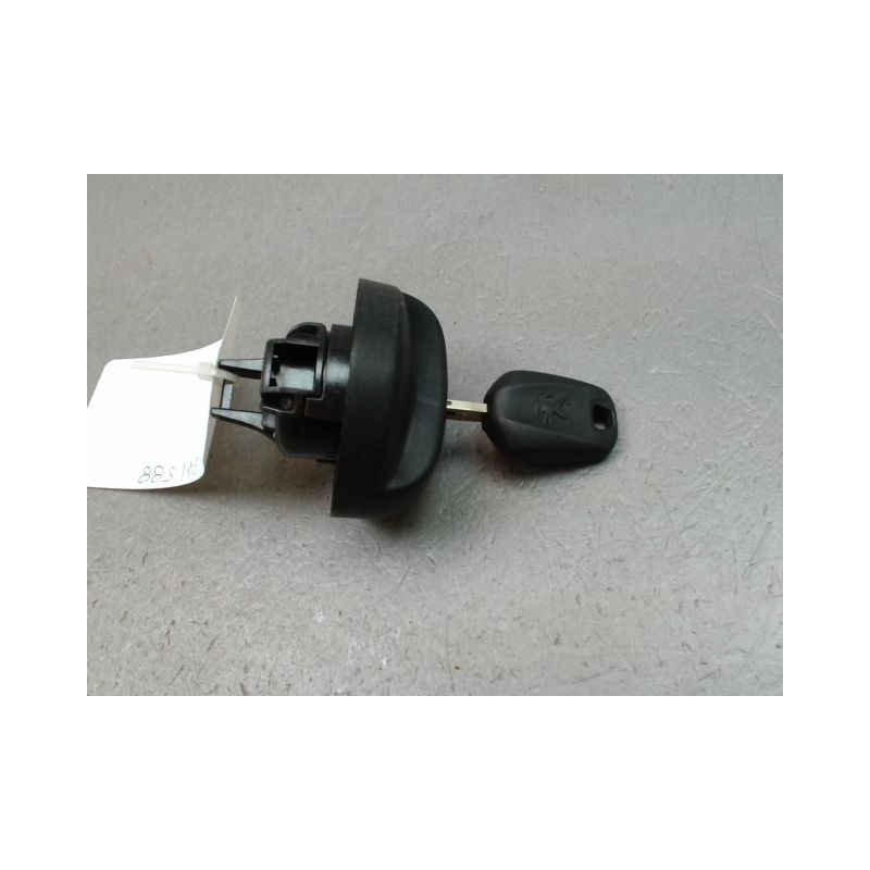 BOUCHON RESERVOIR A CARBURANT PEUGEOT 208 Phase 1 2012-...