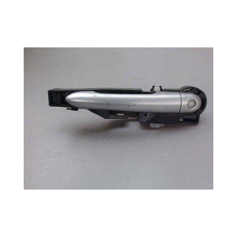 POIGNEE EXTERIEURE PORTE AVANT GAUCHE RENAULT CLIO