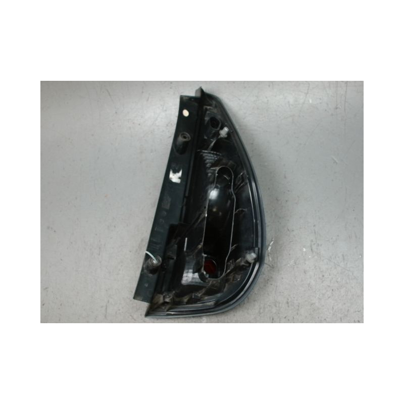 FEU ARRIERE GAUCHE  RENAULT MEGANE