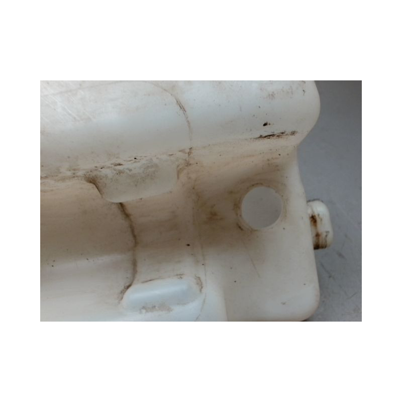 RESERVOIR LAVE-GLACE AVANT RENAULT CLIO III 2009-
