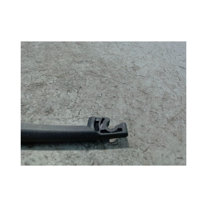 BRAS ESSUIE-GLACE ARRIERE KIA CEE-D
